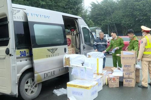 Bắt quả tang tài xế vận chuyển nhiều động vật quý đi tiêu thụ
