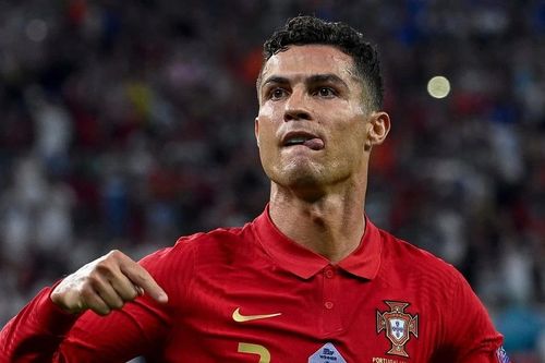 Ronaldo đứng trước cơ hội làm nên lịch sử