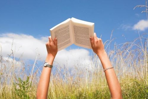 Đọc tiểu thuyết giúp ích cho thăng tiến trong sự nghiệp