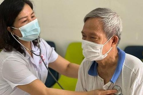 Căn cứ bổ sung nội dung chứng chỉ hành nghề y