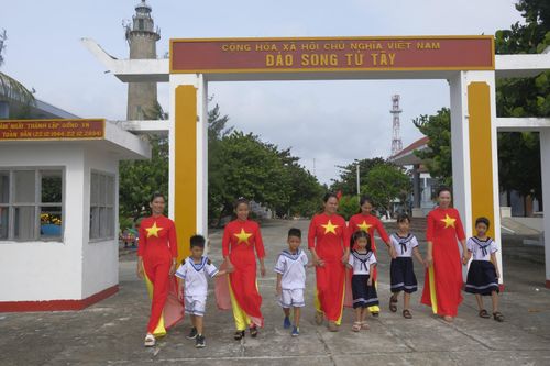 Song Tử Tây - đảo thanh bình
