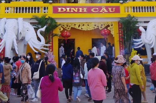 Tết về đi chơi núi Cậu