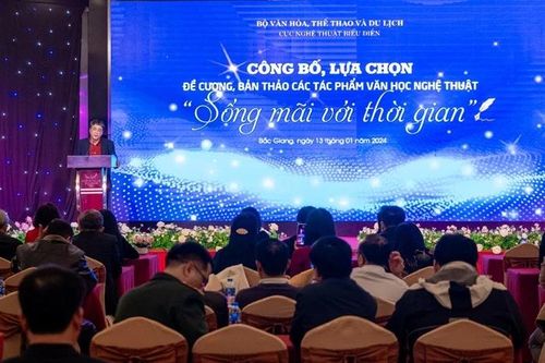 Công bố 40 đề cương, bản thảo các tác phẩm văn học nghệ thuật 'Sống mãi với thời gian'