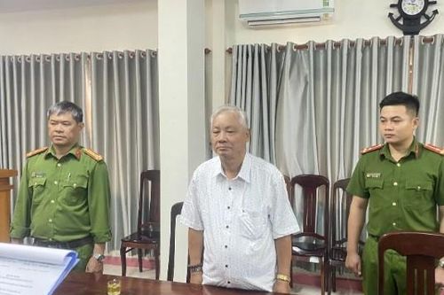 Cựu Chủ tịch Phú Yên 'tiếp tay' Pymepharco chuyển nhượng 'đất vàng' thế nào?