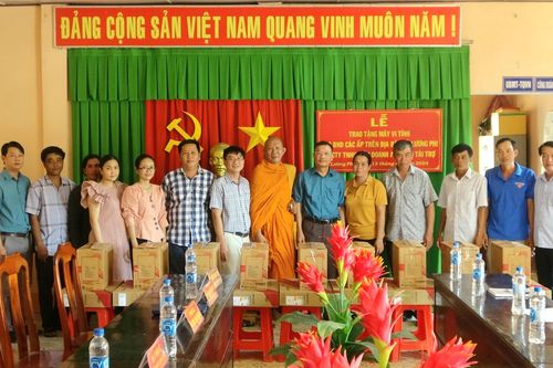 An Giang: Hỗ trợ máy tính thực hiện chuyển đổi số ở cơ sở