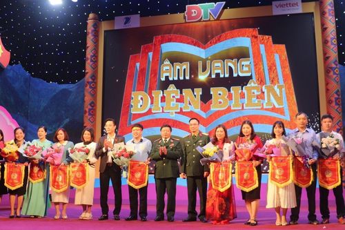 'Âm vang Điện Biên' sân chơi trí tuệ và bổ ích cho học sinh miền núi