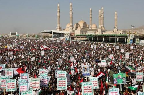 Biểu tình lớn nổ ra ở Yemen sau các cuộc tấn công của Mỹ và Anh