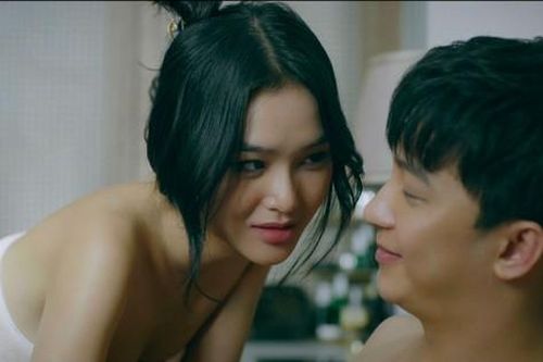 Ngập tràn cảnh giường chiếu, đánh ghen trên phim Việt giờ vàng