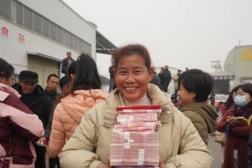 Nông dân được thưởng Tết hơn 1 tỷ đồng sau vụ mùa bội thu