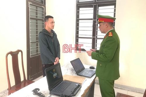 Giấu ma túy trong bao thuốc lá vẫn không qua mắt được công an