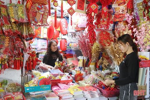 Hối hả đưa hàng về chợ tết