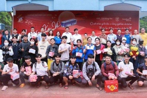 Đồng Nai: Sinh viên được nhà trường hỗ trợ vé xe 'không đồng' về quê dịp Tết