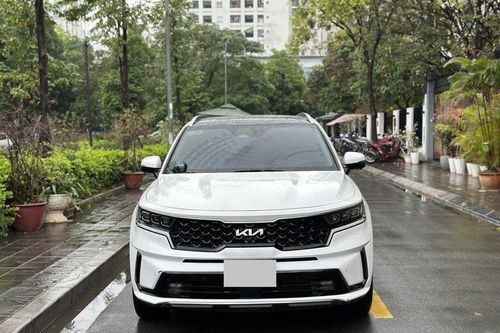 Lăn bánh 12.000 km, Kia Sorento 2023 xuống giá khó tin trên sàn xe cũ
