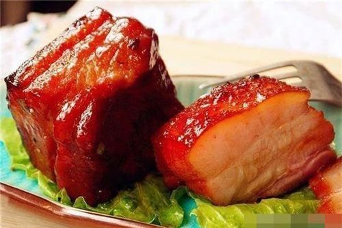 Bỏ thịt ba chỉ heo vào nồi cơm điện, không cho một giọt dầu, ăn ngon hơn cả thịt xá xíu, cả nhà ai cũng mê