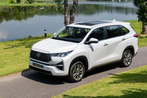 Những mẫu ôtô hybrid xuất hiện tại Việt Nam trong năm 2023