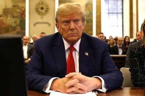 Ông Trump phải trả gần 10 tỷ cho New York Times