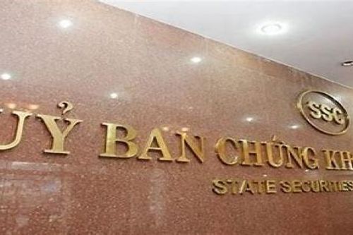 Hàng loạt công ty bị phạt do vi phạm trong giao dịch chứng khoán