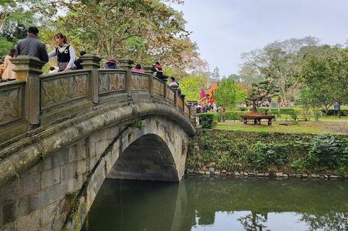 Vương miện gọi tên – 'HI_KING LAKE' !