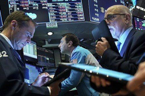 Dow Jones giảm hơn 100 điểm khi các ông lớn ngân hàng báo cáo kết quả quý IV kém sắc