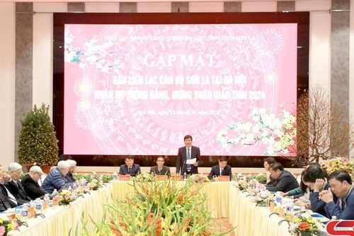Tỉnh ủy, HĐND, UBND, Ủy ban MTTQ Việt Nam tỉnh gặp mặt Ban Liên lạc cán bộ Sơn La tại Hà Nội