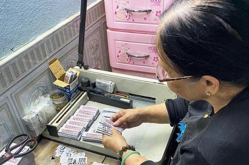 Giữ làng nghề ở phố cổ Bao Vinh