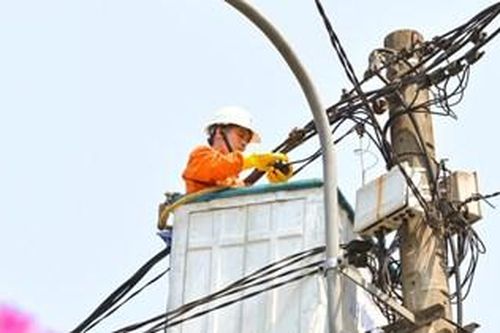 Đảm bảo cung cấp điện cho phát triển kinh tế - xã hội và đời sống của Nhân dân