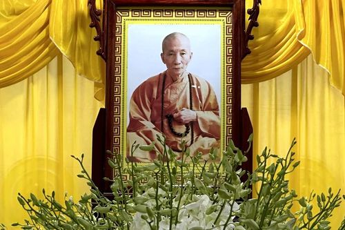 Lễ nhập kim quan Trưởng lão Hòa thượng Thích Thanh Vân, trụ trì Pháp Hoa thiền viện (Q.Bình Thạnh)