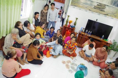 Phá tụ điểm đánh bạc ở Tiền Giang, tạm giữ hơn 500 triệu đồng
