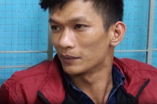 Chồng mang kéo đâm người phụ nữ có mâu thuẫn với vợ mình