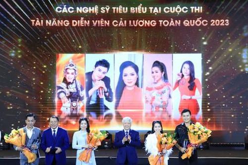 Vinh danh các nghệ sĩ biểu diễn tiêu biểu và cuốn sách nổi bật năm 2023