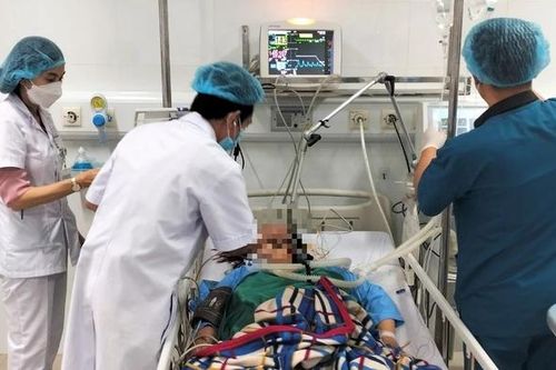 Bác sĩ kể chuyện cứu sản phụ nguy kịch khi mang song thai