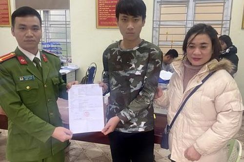 Nam sinh lớp 11 có hành động khiến ai cũng thán phục khi bất ngờ nhận được 100 triệu đồng