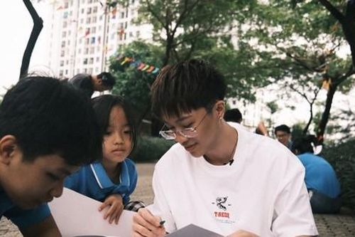 Obito thực hiện MV cho ca khúc chất nhất album 'Đánh Đổi' tại ngôi trường Hy vọng