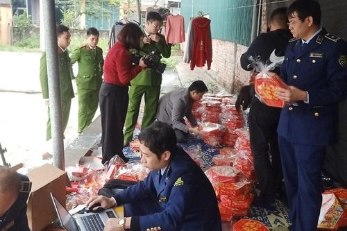 Nghi vấn xuất hiện mứt Tết giả trên thị trường