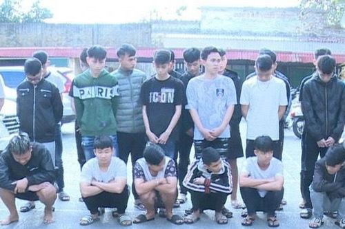 Mâu thuẫn cá nhân, 29 đối tượng mang hung khí đi hỗn chiến