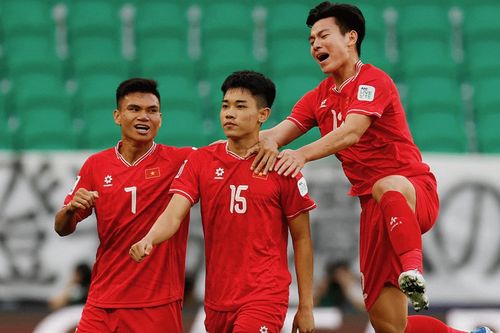 Trường hợp kỳ lạ của Đình Bắc trước tuyển Nhật Bản