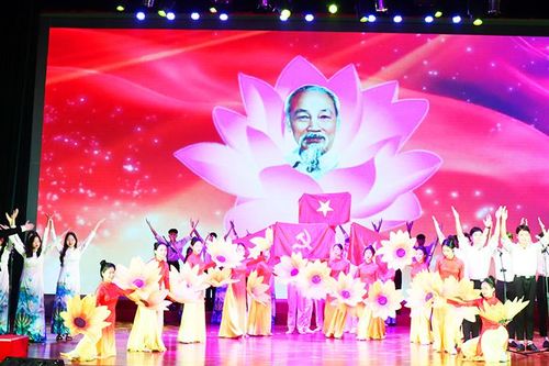 Liên hoan hợp xướng học sinh phổ thông Hà Nội: Vang mãi bài ca dâng Đảng