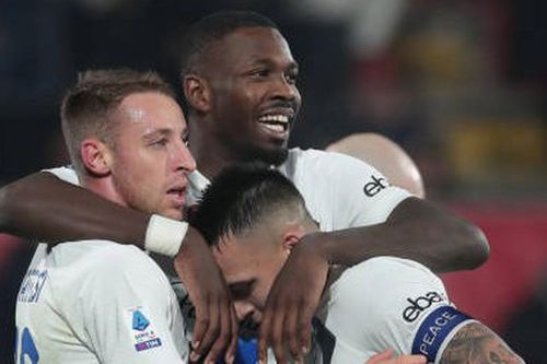 Thắng dễ Monza trong trận đấu có 3 quả phạt đền, Inter Milan xây chắc ngôi đầu Serie A