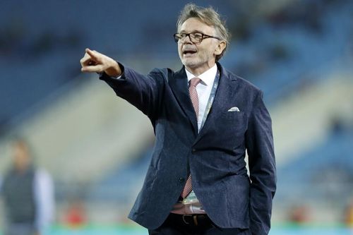 Huấn luyện viên Troussier và mối quan hệ đặc biệt với Nhật Bản