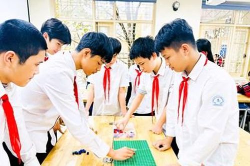 Đưa trò chơi dân gian vào trường học