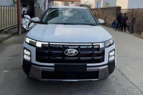 Cận cảnh Hyundai Creta 2024 'bằng xương bằng thịt', ngoại thất như Palisade