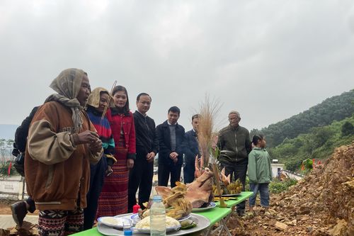 Tết Chăm Cha Bới của người Chứt