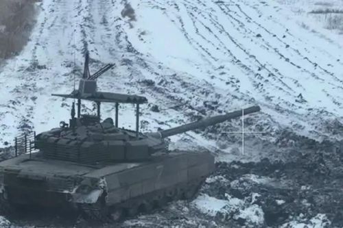 T-80BVM lắp hệ thống chống máy bay không người lái FPV tham chiến tại Avdiivka