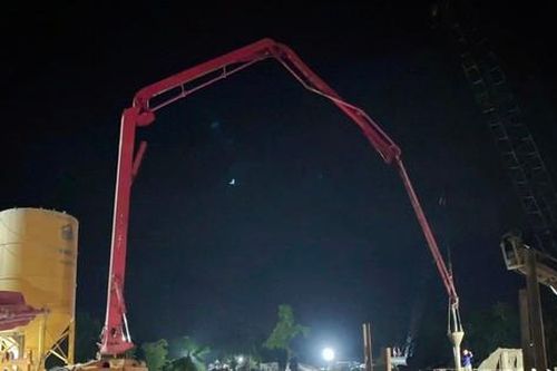 Những ngày giáp Tết trên công trường xây dựng cầu Đại Ngãi