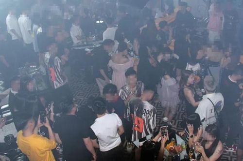 Cảnh sát 'tập kích' quán bar trá hình ở Đồng Nai