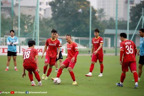 ĐT Việt Nam hạn chế bàn thua, vun vén cơ hội đi tiếp