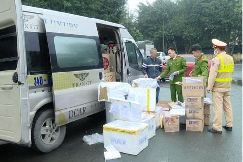 Phát hiện vụ vận chuyển động vật và hàng hóa trái phép