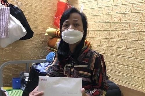 Vợ chồng bà Nguyễn Thị Hạnh được bạn đọc ủng hộ hơn 40 triệu đồng