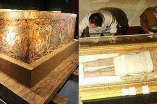 Xác của một người phụ nữ hai nghìn năm không mục nát, lộ rõ tóc: Phát ra tiếng thở dài khi mở quan tài