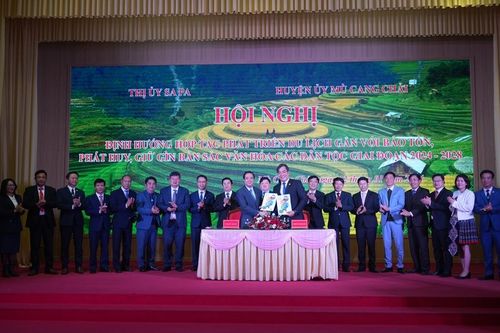 Sa Pa - Mù Cang Chải: Hợp tác phát triển du lịch, giữ gìn bản sắc văn hóa